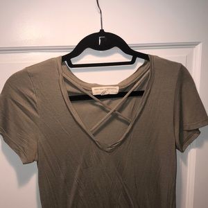 Green crisscross t-shirt